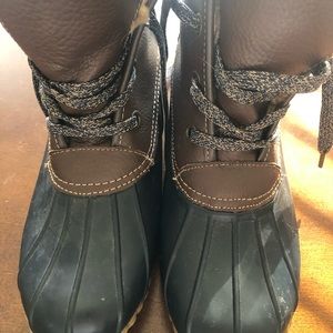 Duck boots